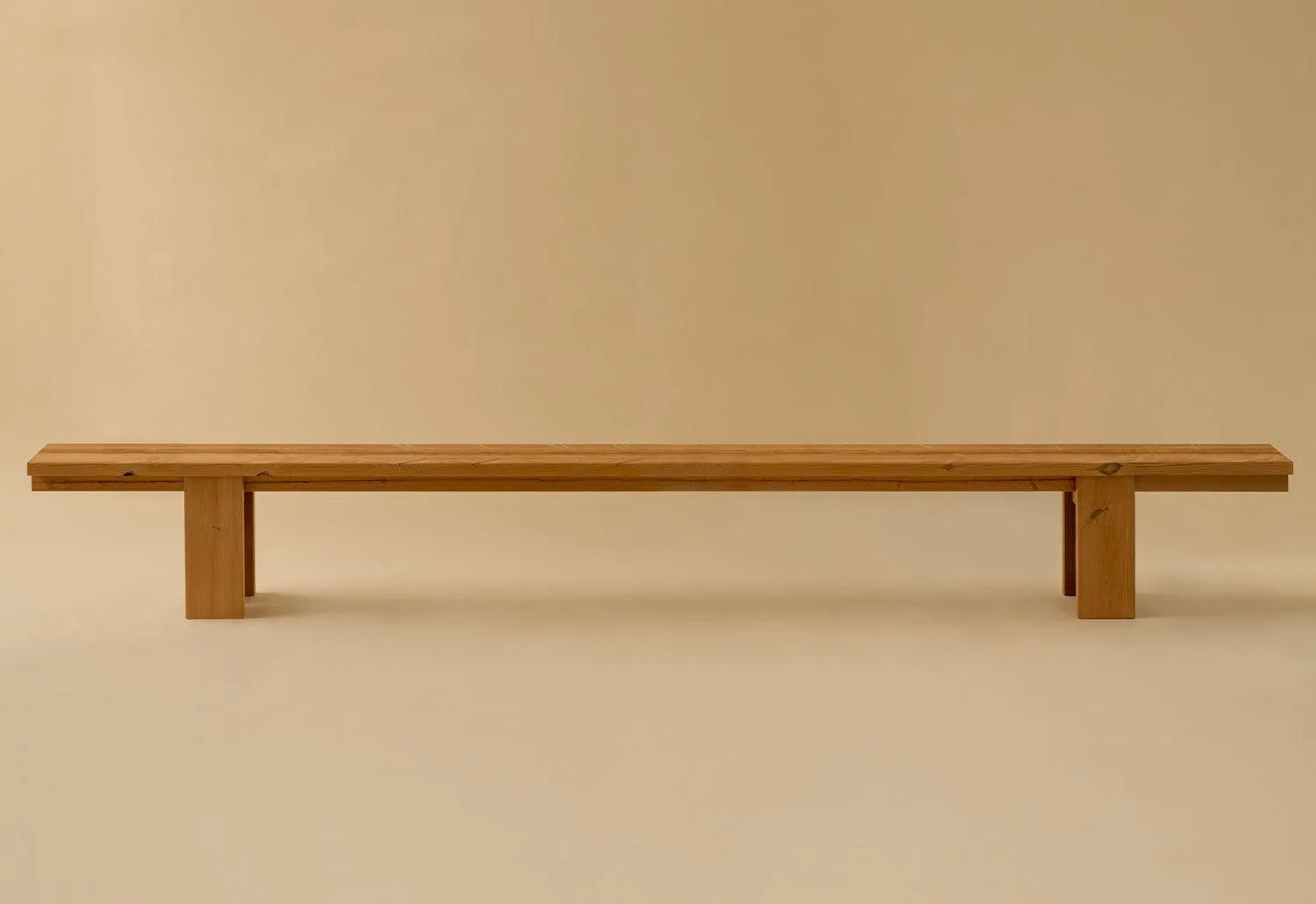 013 Osa Outdoor Bench