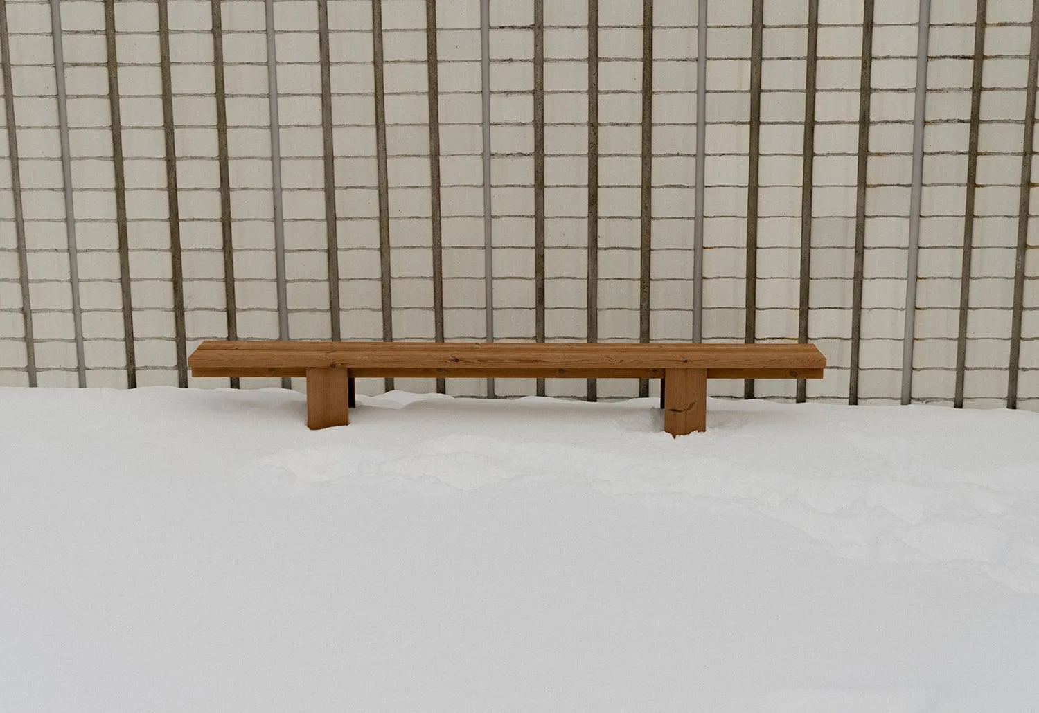 013 Osa Outdoor Bench