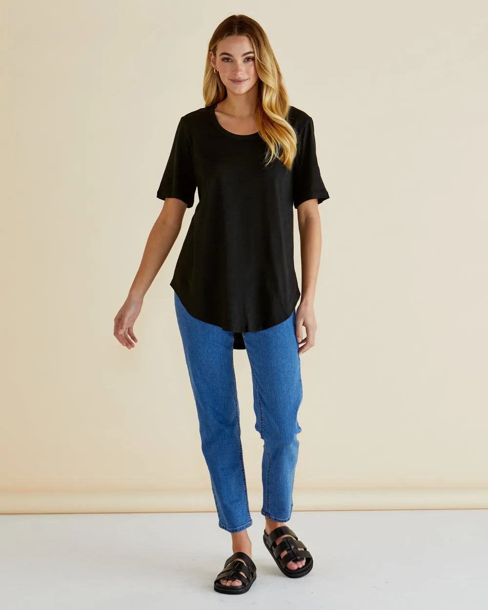 Betty Basics Ariana Tee Black