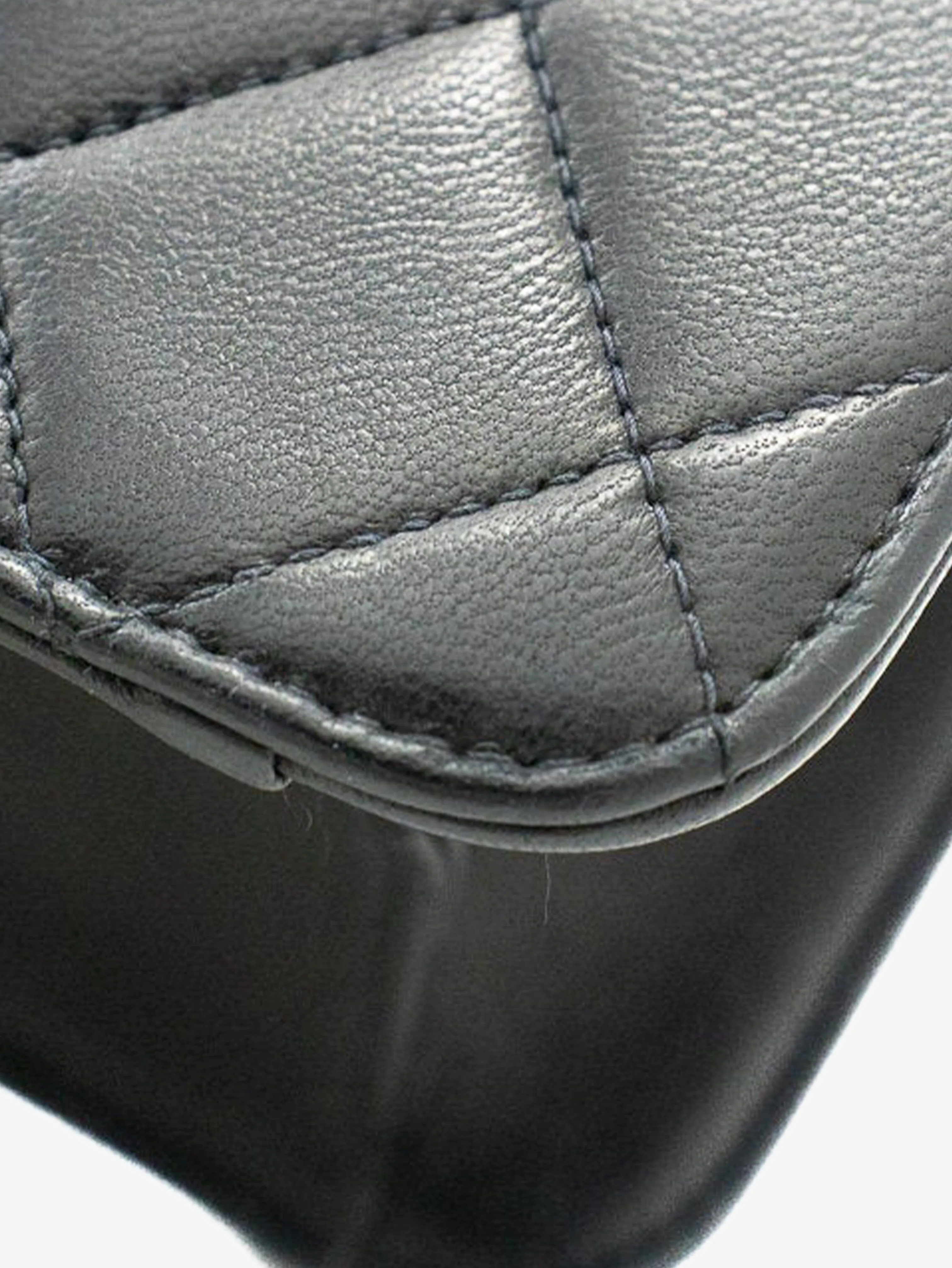 Black vintage 1996 lambskin shoulder bag