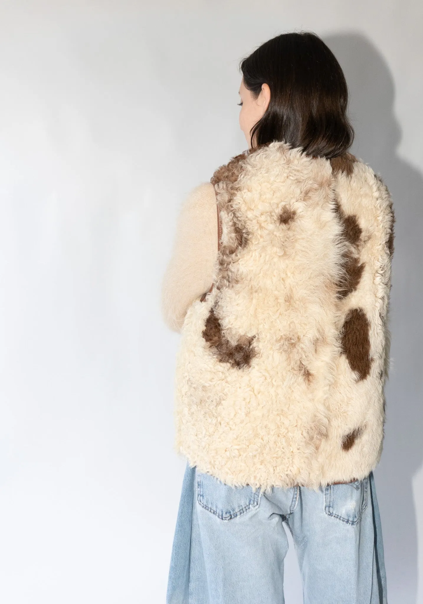 Ella Sheepskin Vest in Cow