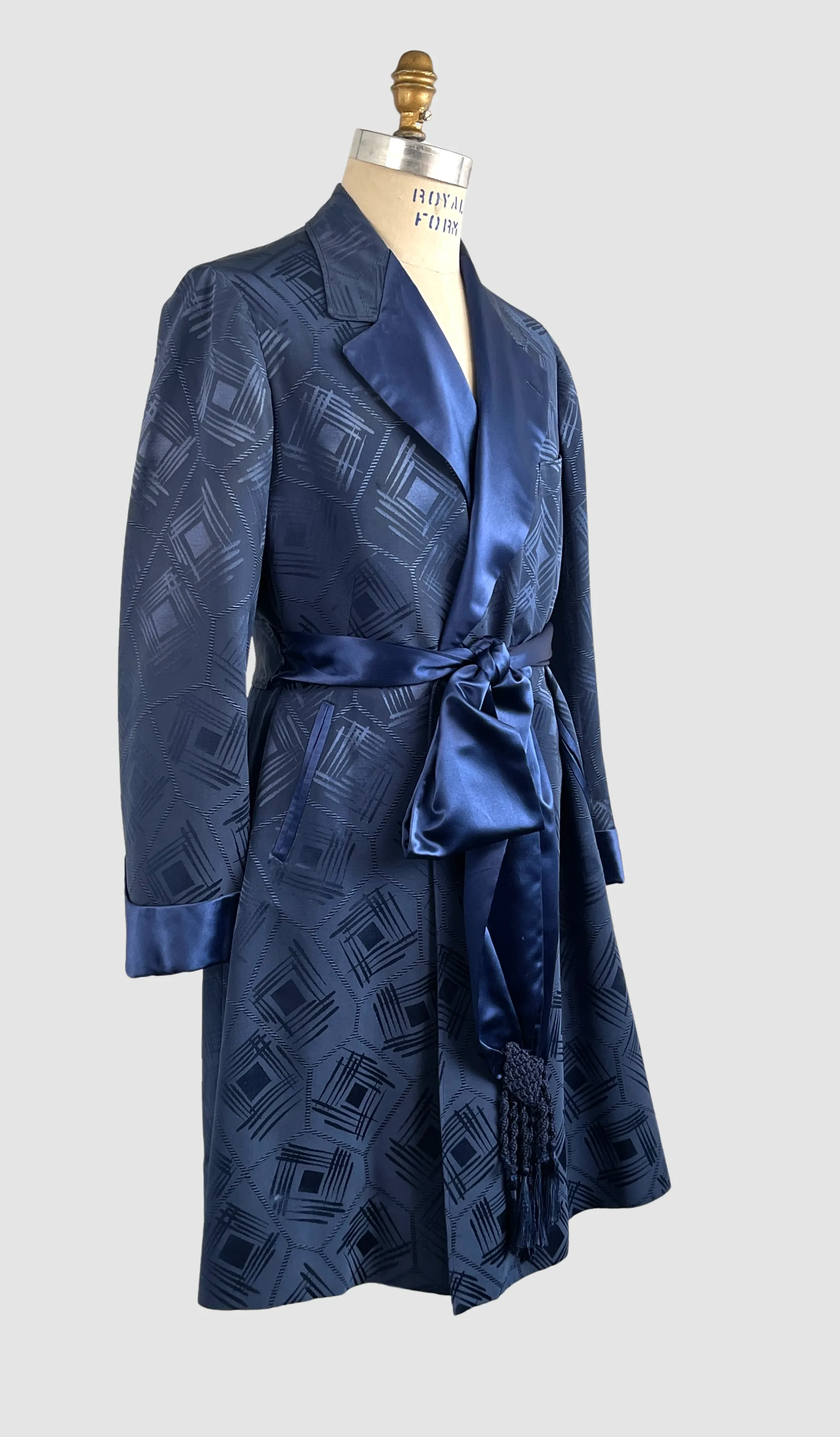 SULKA Mens 40s Silk Jacquard Belted Smoking Jacket, Medium